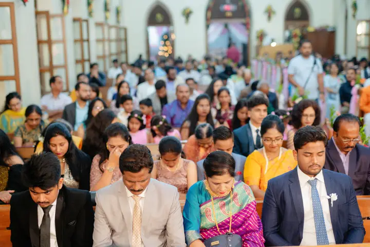 Anosh and Nikita: Loved ones gathered close.