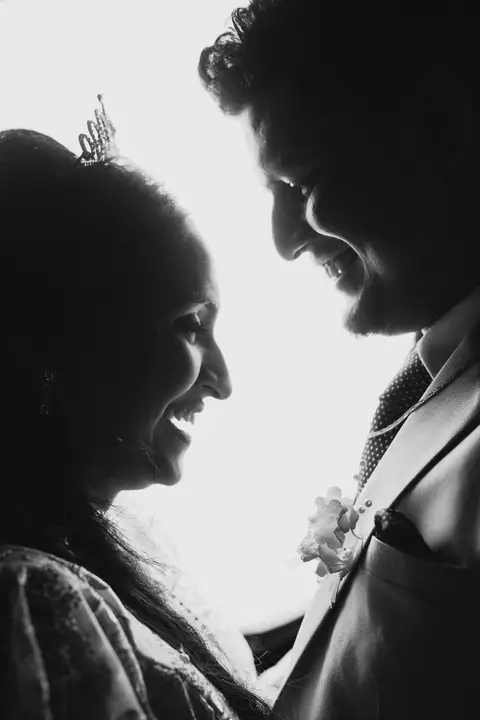 Anosh and Nikita: A silhouette of closeness.