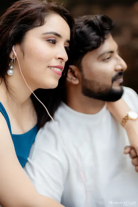 Ashish and Nivedita: A couple portrait.