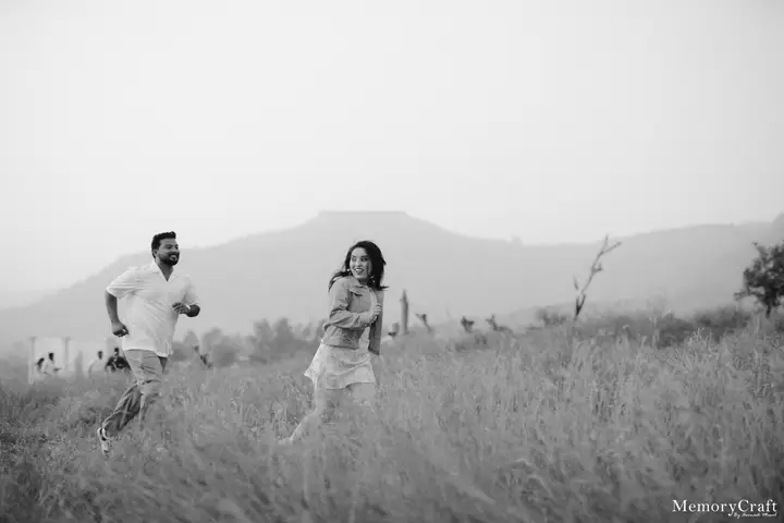 Ashish and Nivedita: Running through the landscape.