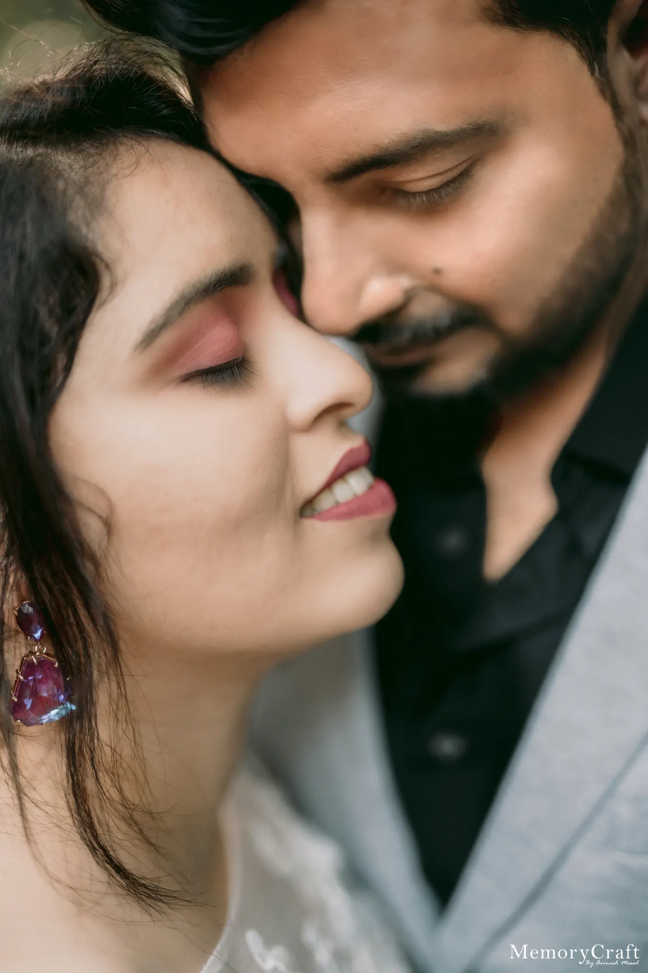 Ashish and Nivedita: A moment of closeness.