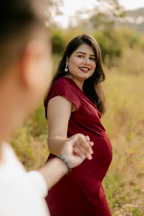 Kimaya and Ajinkya: A hand to hold.