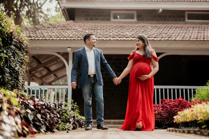Kimaya and Ajinkya: Together in the garden.