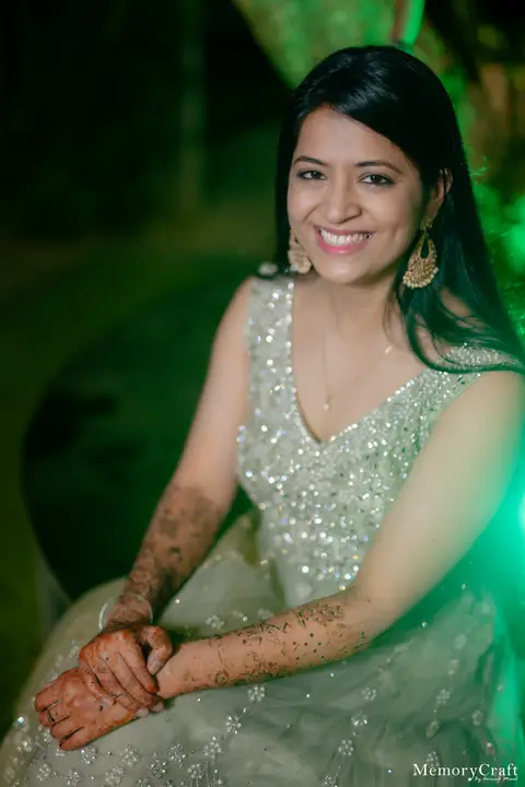 Kulwinder and Manoj: A smile beneath the lights.