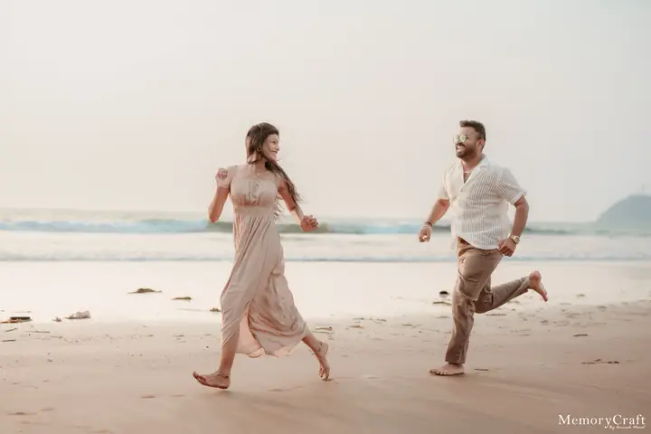Sanket and Swapnali: A race across the sand.
